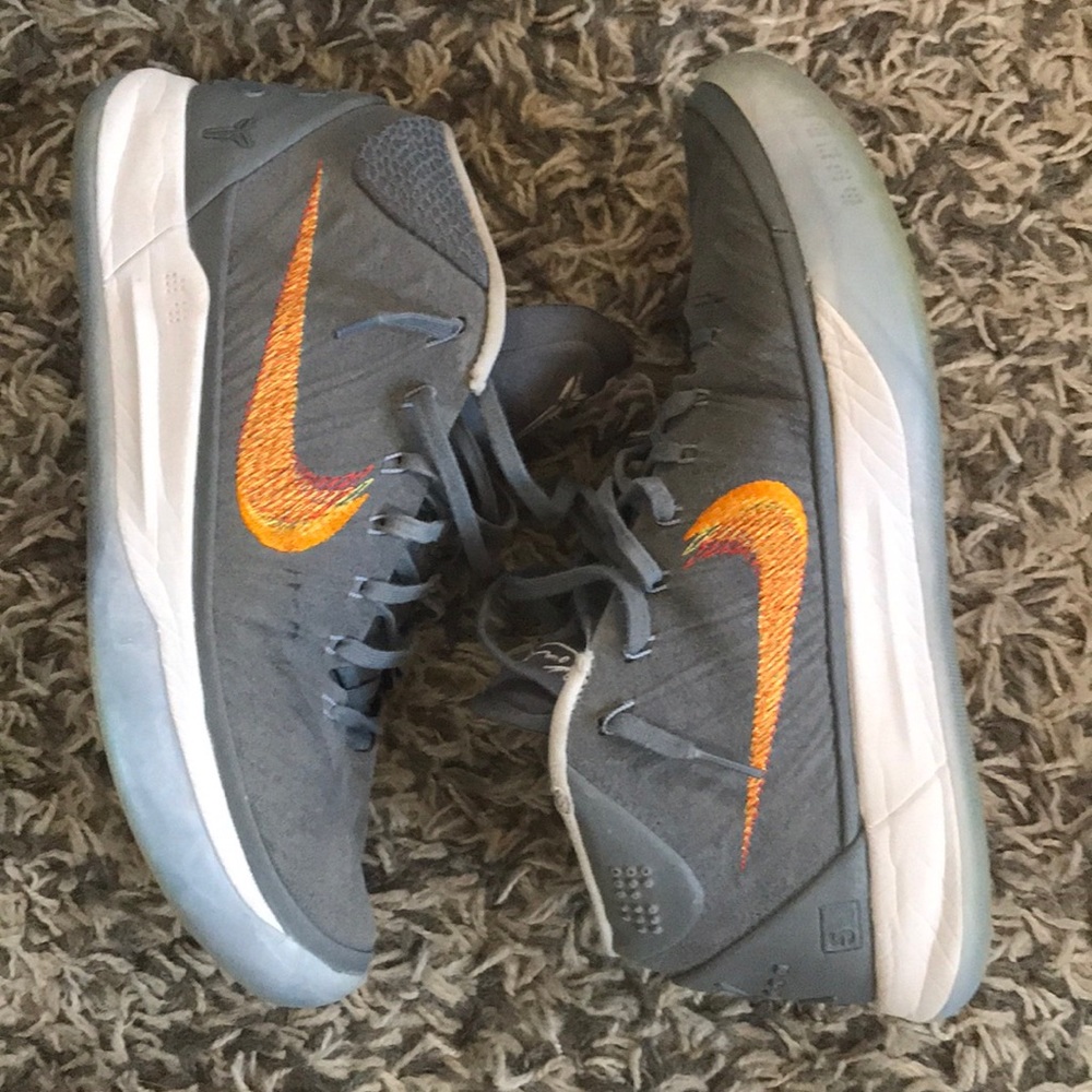 Nike Kobe AD size 9 “Grey Snake”